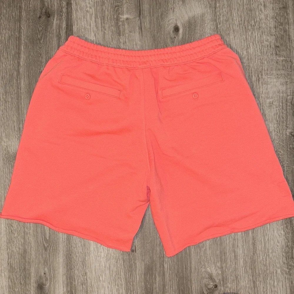 🎄FIRM PRICE🎄 Adidas Heavyweight shmoofoil shorts unisex